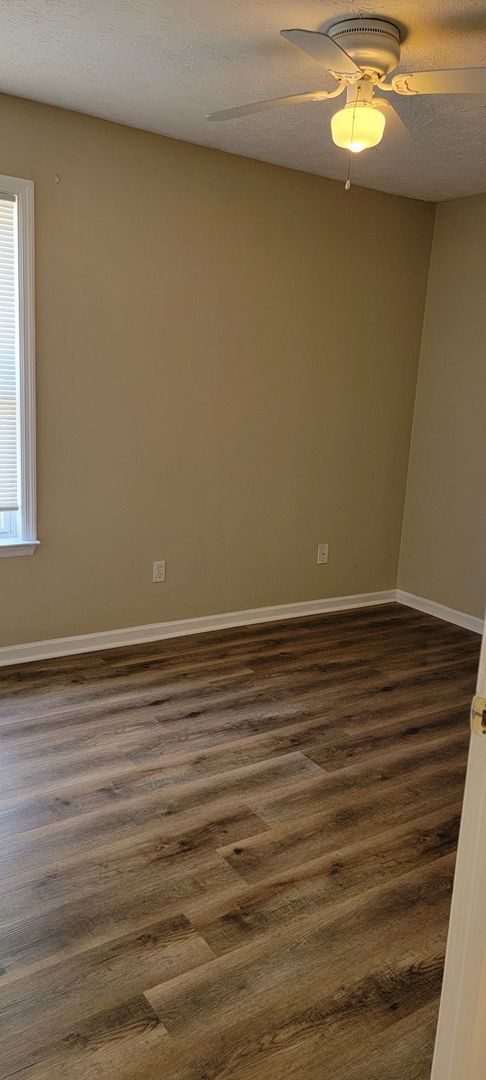 Foto del edificio - 2409-2413 Allison Ave