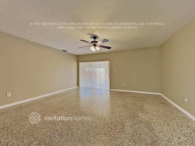 Building Photo - 2620 SW 121st Ave