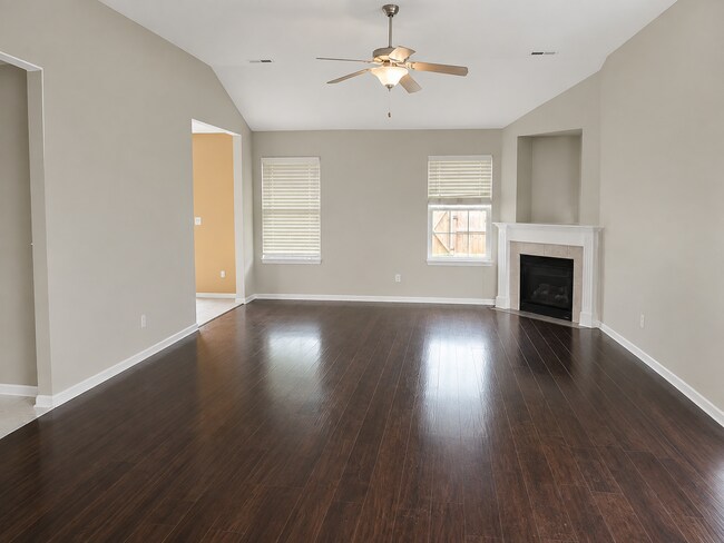 Building Photo - 5102 Hatteras Dr