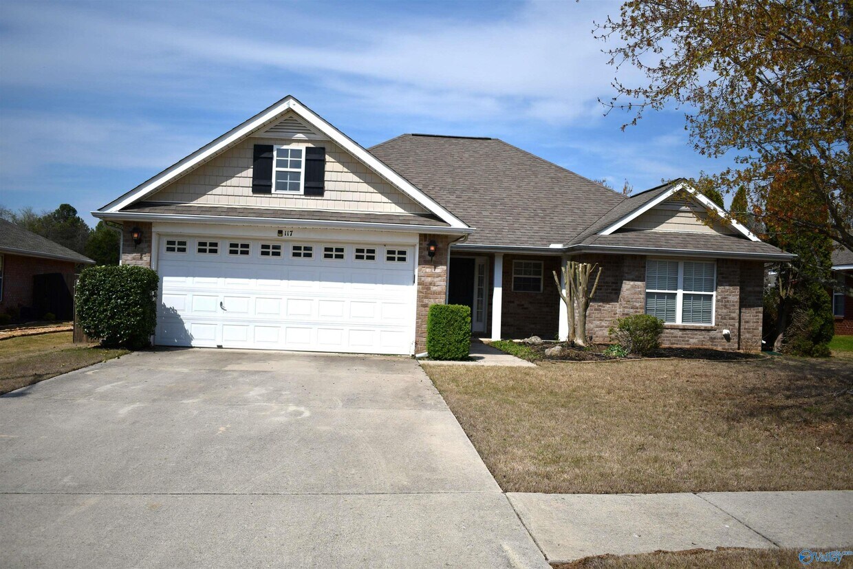 Primary Photo - 117 Millside Ln NW