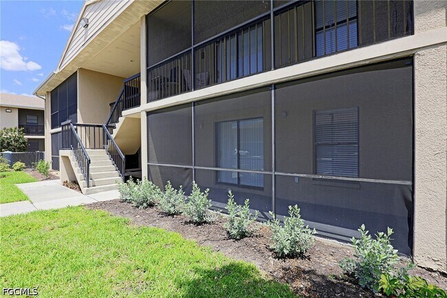 Foto del edificio - 5307 Summerlin Rd
