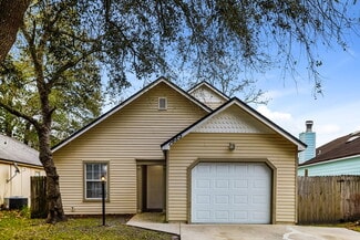 Building Photo - 1853 Alberta Ct N