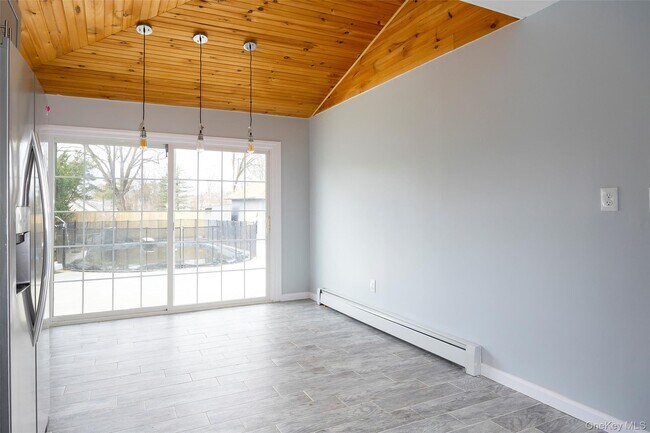 Building Photo - 67 S Grand Ave