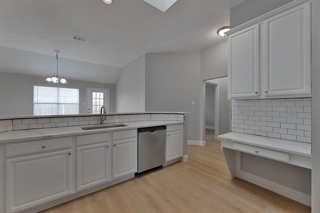 Foto del edificio - 4520 Lodestone Ln