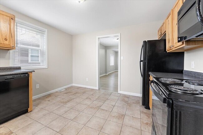 Foto del edificio - 647 Elm St