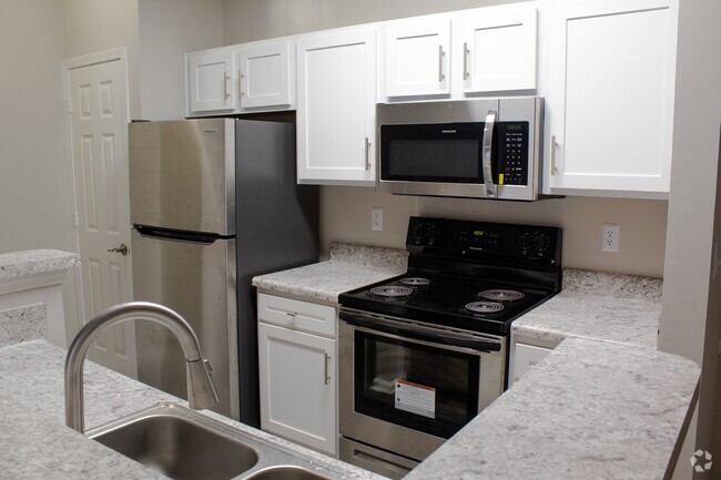 Renovated Apartment Homes - Enclave at Wolfchase