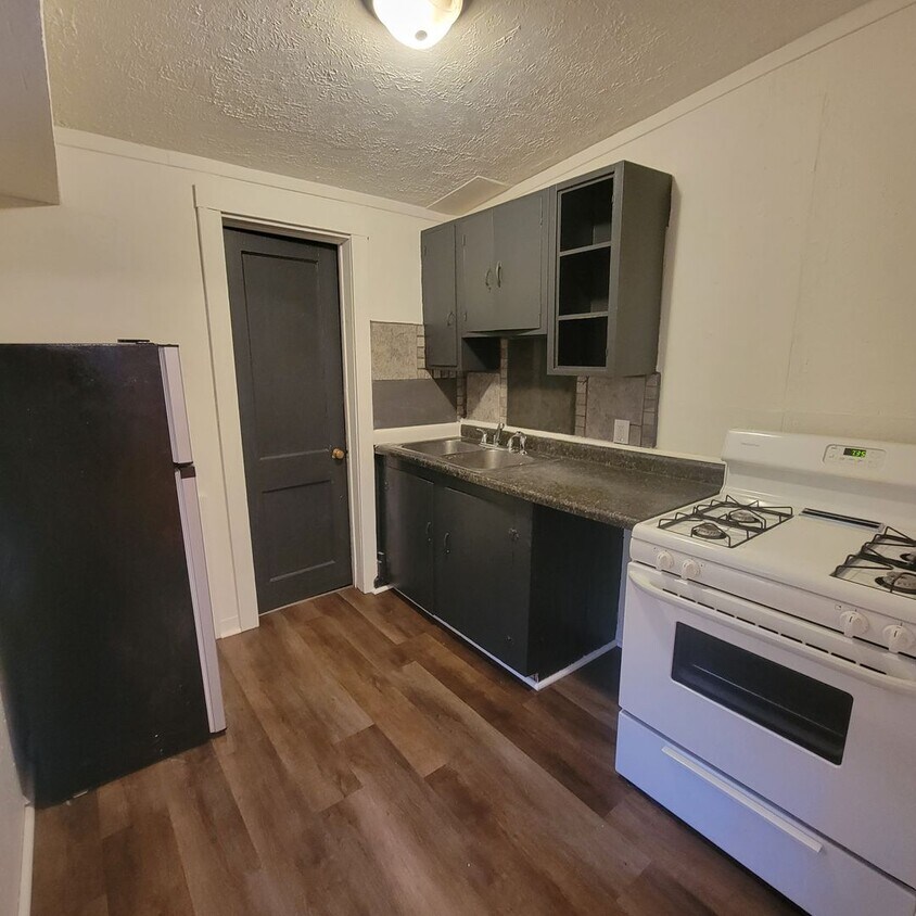 Foto principal - 905 11th St