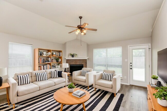 Foto del edificio - 1345 Meadowbrook Ln