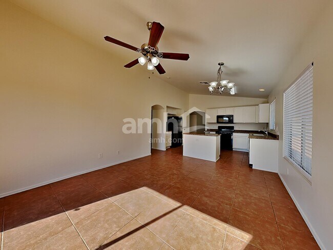 Foto del edificio - 12829 W Cherry Hills Dr