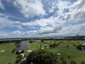 Building Photo - 2000 Presidential Way