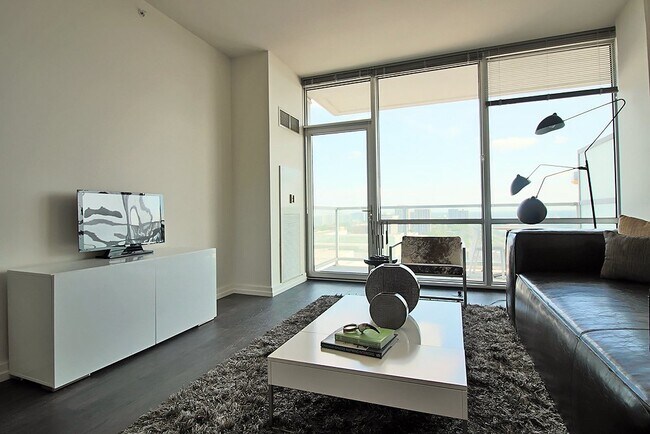 Foto del edificio - 2149 S Indiana Ave