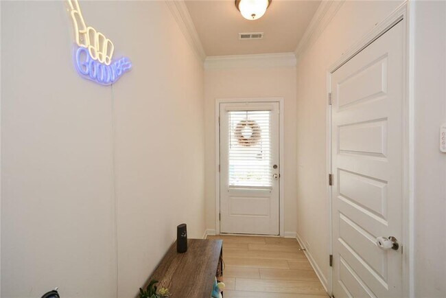 Building Photo - 2610 Ravencliff Dr