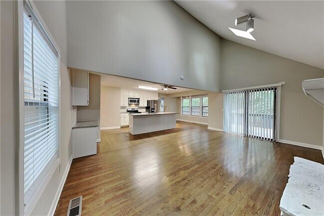 Building Photo - 730 Wheeler Peak Way