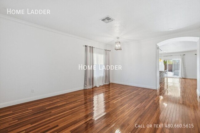 Foto del edificio - 44507 Redrock Rd