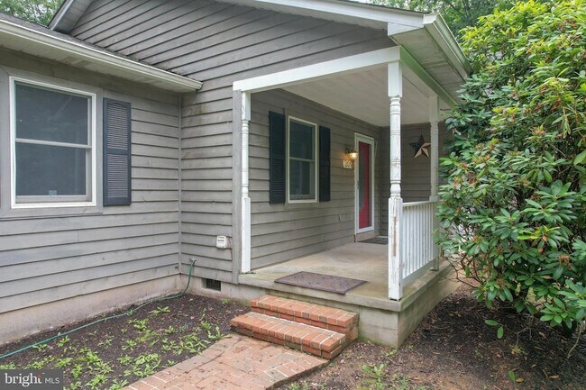 Foto del edificio - 309 Old Shady Grove Ln