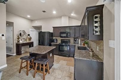 Building Photo - 120 Geronimo Cove