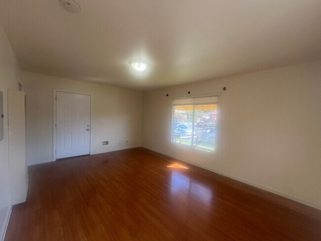 Foto del edificio - AMSI - Sunny One Bedroom