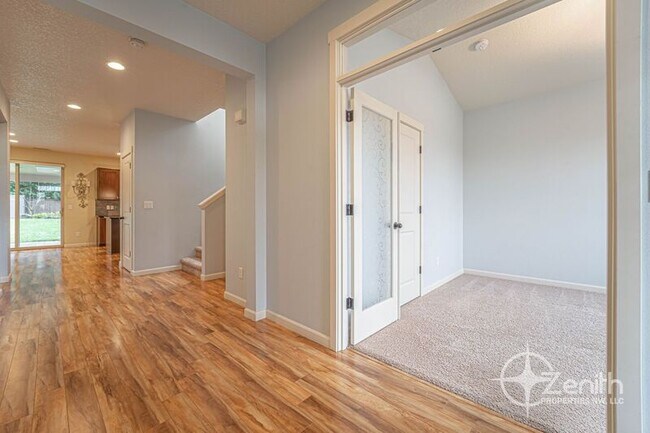 Foto del edificio - 3555 N 1st St