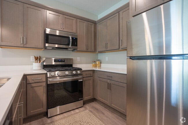 3BR, 2.5BA - 1,498SF - Kitchen - Ventura Townhouses