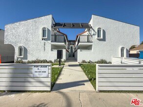 Building Photo - 2757 Andreo Ave