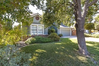 Building Photo - 2508 Veneman Ave