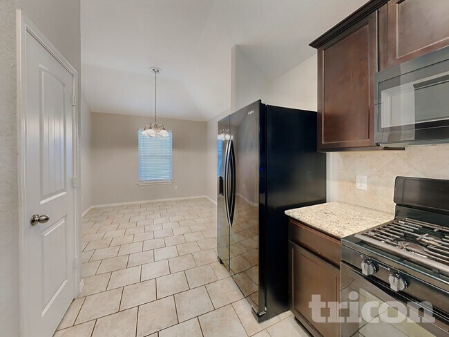 Foto del edificio - 6411 Candlepass Dr