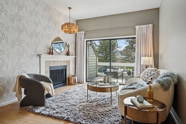 Foto del edificio - Sunny 2-Bed, 2-Bath Condo in Boulder’s Kin...