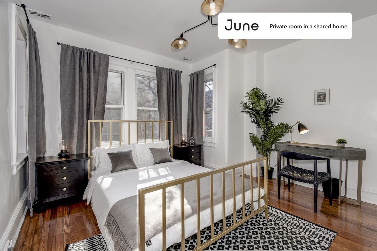 Private bedroom in 3 bed/2 bath Home - Private bedroom in 3 bed/2 bath Home