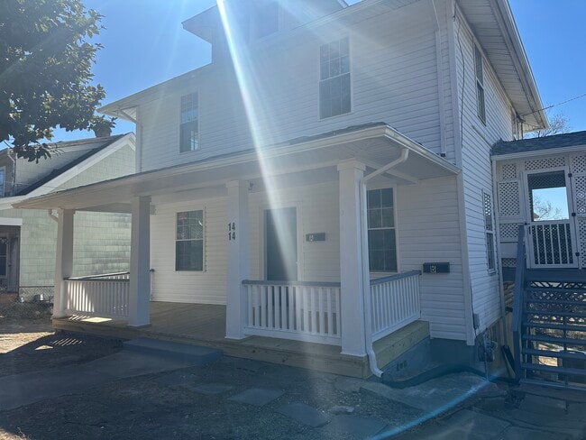 Building Photo - HANOVER DUPLEX