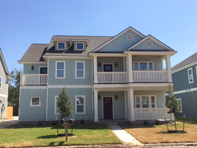 Foto principal - 1115 Oney Hervey Dr