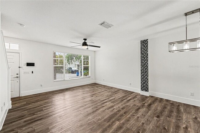 Building Photo - 12268 Country White Cir