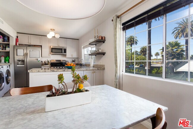 Building Photo - 4190 Marcasel Ave
