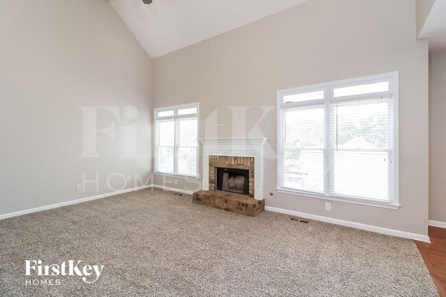 Building Photo - 166 Crestview Dr