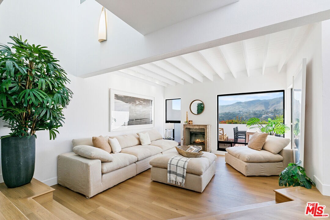 Foto principal - 29221 Heathercliff Rd