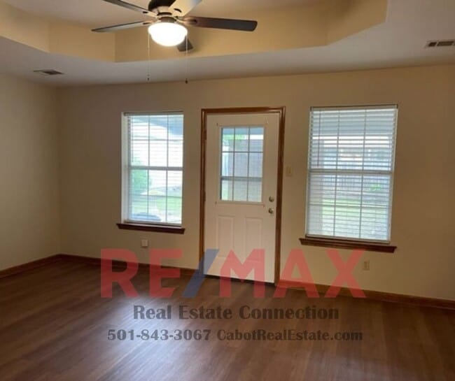 Building Photo - Sorry No Smoking and Pets Permitted with R...