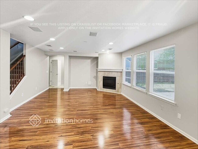 Foto del edificio - 893 Lehigh Cir