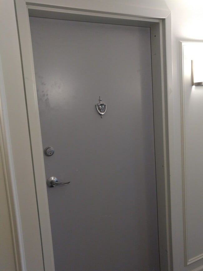 Unit entry - 5201 Carriageway Dr