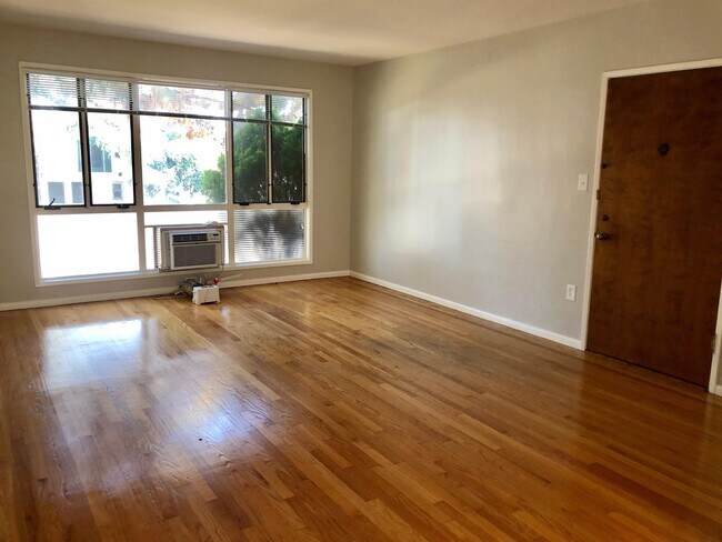 Foto del edificio - 4609 Los Feliz Blvd