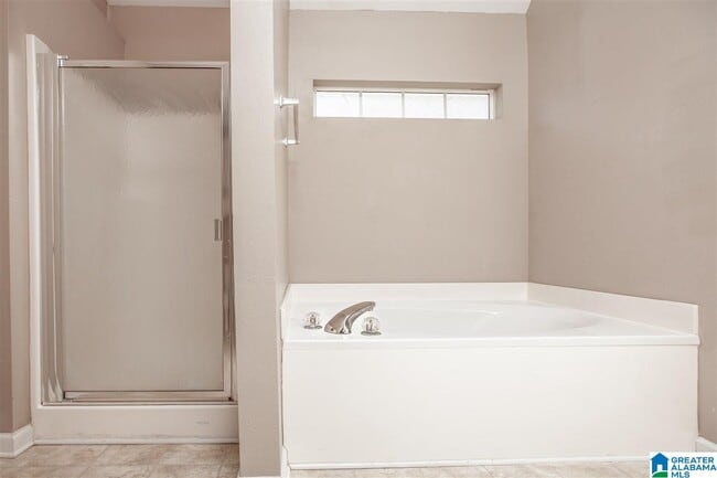 Building Photo - 316 Camden Cove Cir