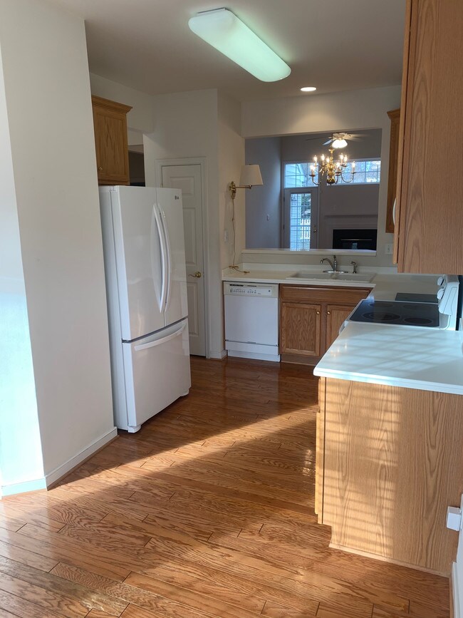 5918 Park Creste Dr, Glen Allen, VA 23059 Townhome Rentals in Glen