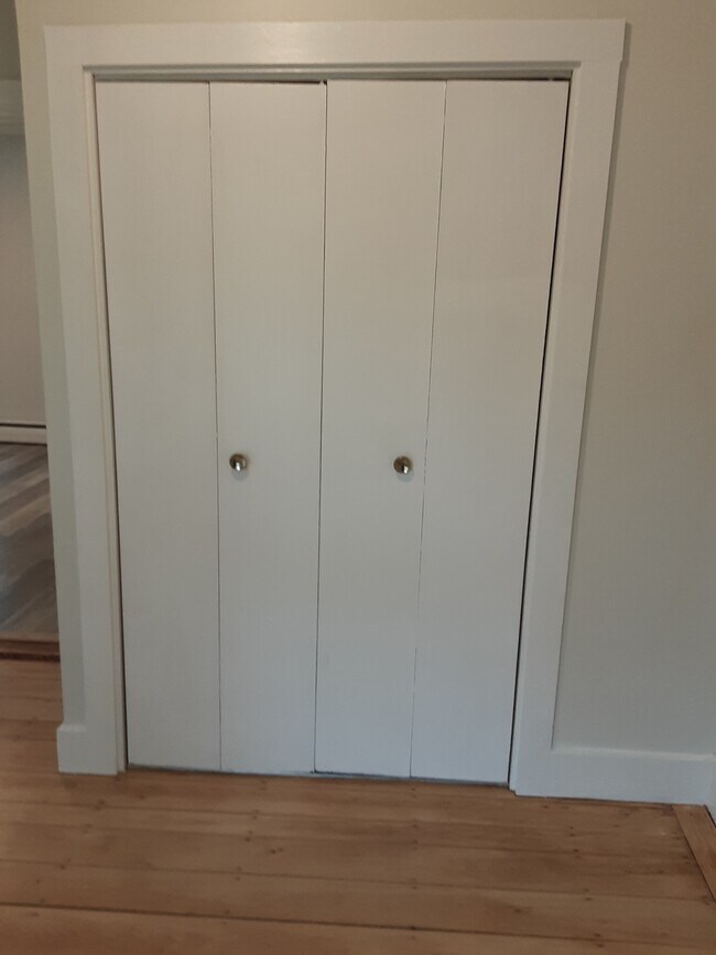 Building Photo - 24 Elliot Terrace