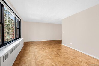 Building Photo - 2835 Webb Ave