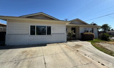 Building Photo - 41011 Tava Ln