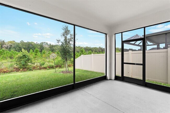 Foto del edificio - 16819 Shell Bay Dr