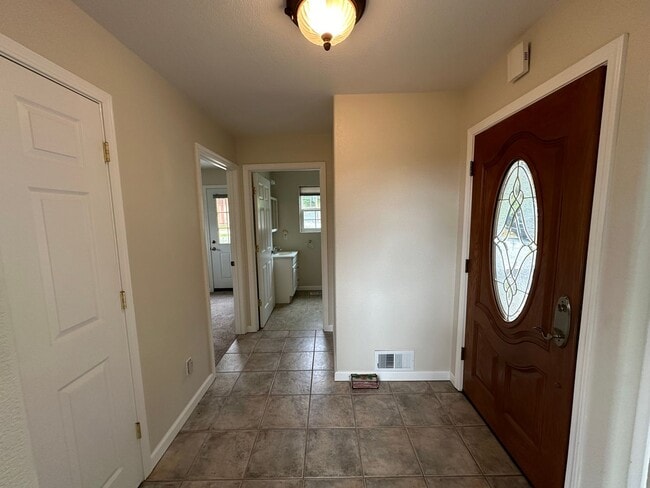 Foto del edificio - Country Home in Great Penn Valley Location, sorry no pets.