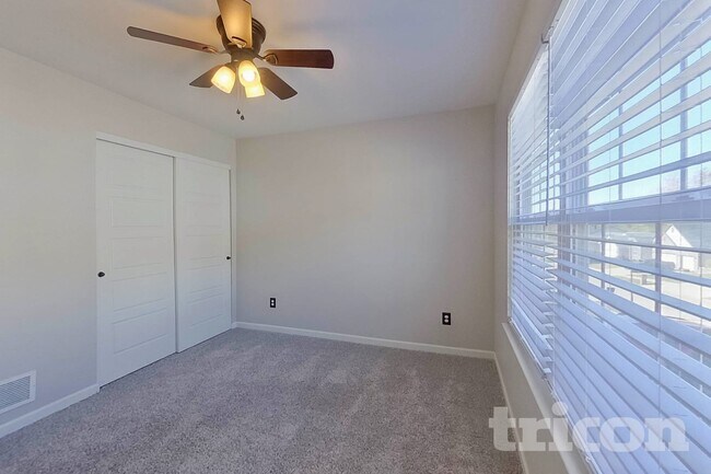 Foto del edificio - 5128 Seckman Ridge Way