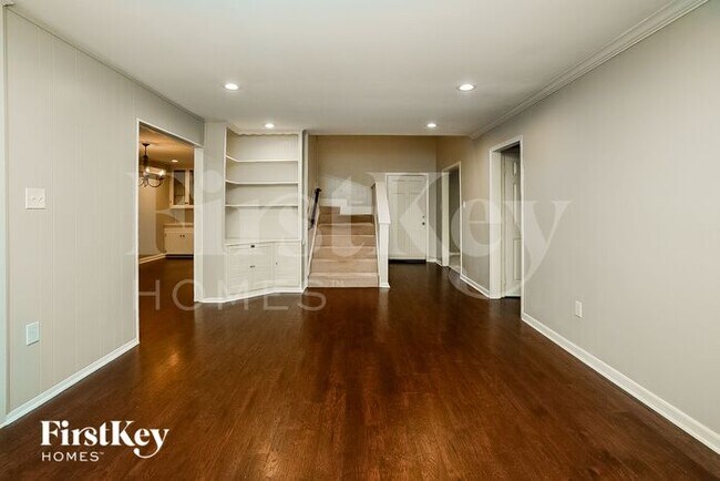 Foto del edificio - 1504 Seagate Ln