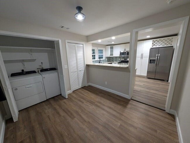 Foto del edificio - 2839 Five Forks Trickum Rd SW