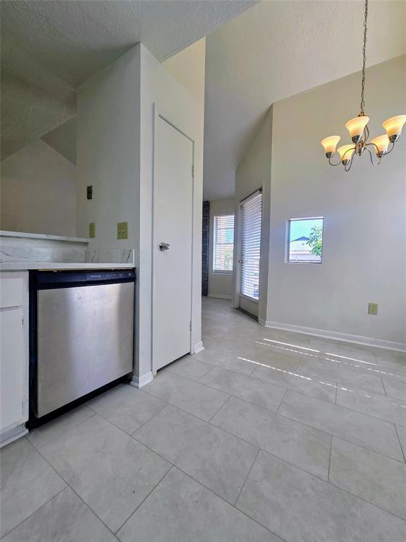 Building Photo - 2021 Spenwick Dr