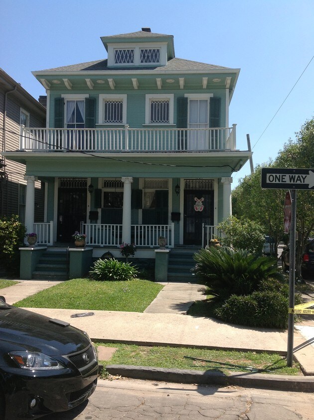 1701 Valmont St, New Orleans, LA 70115 1701 Valmont St New Orleans